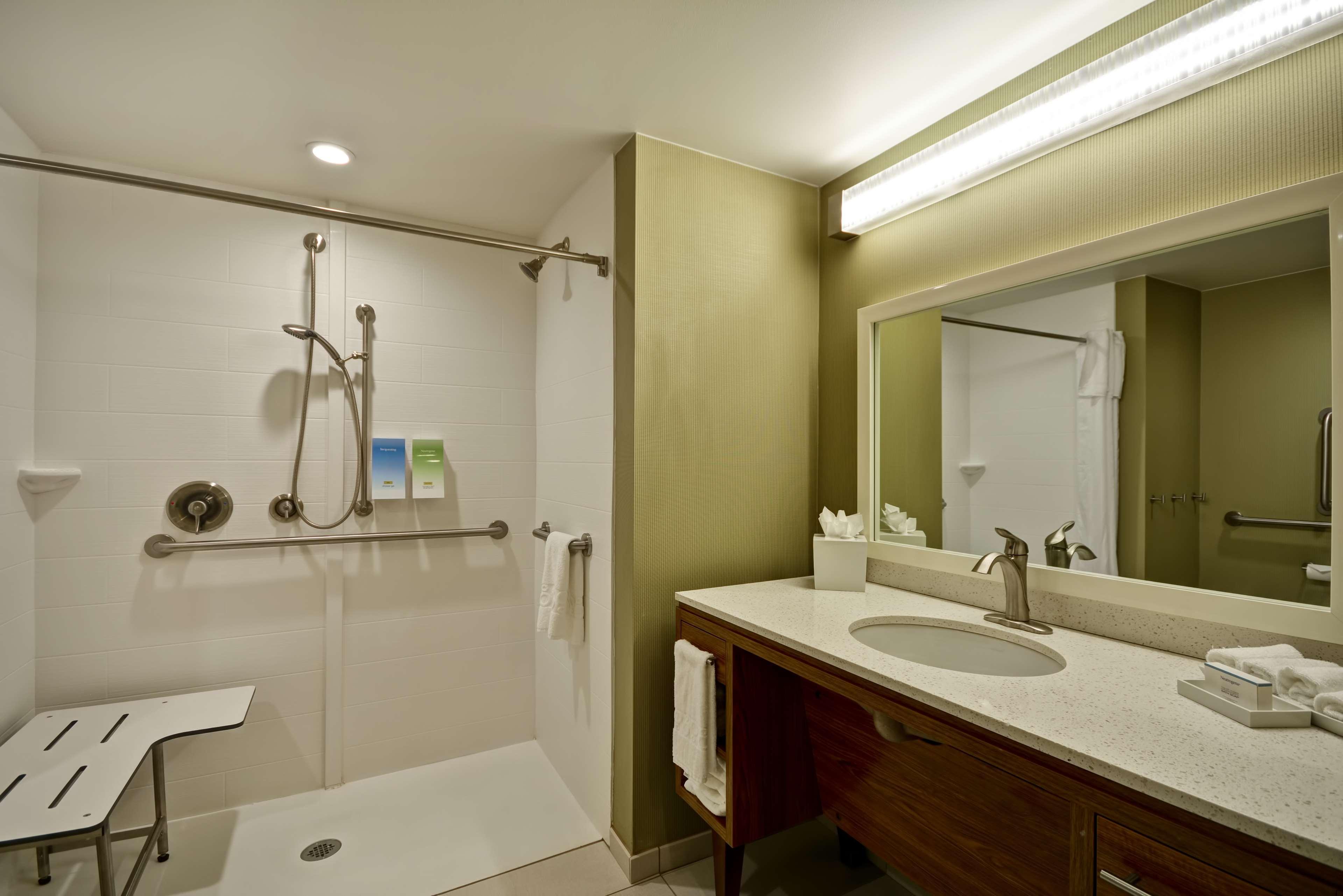 Home2 Suites By Hilton Dallas North Park Экстерьер фото